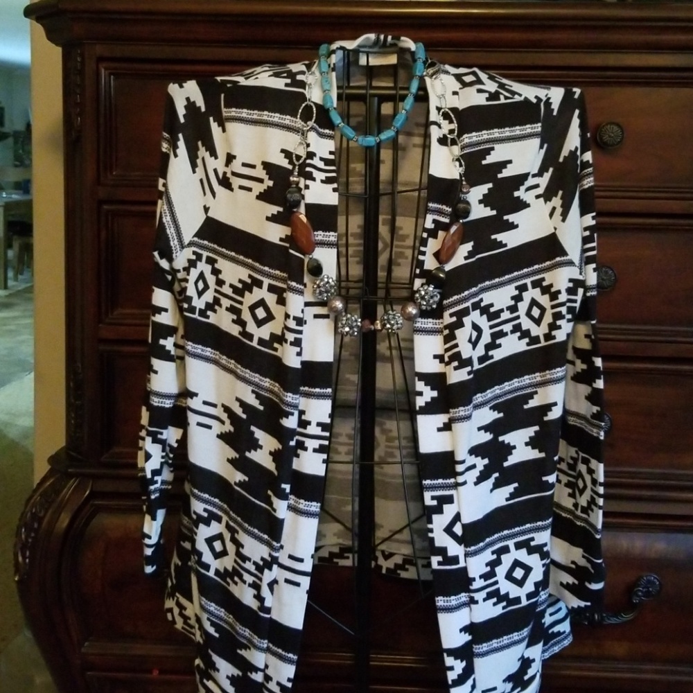 Beautiful black and white cardigan